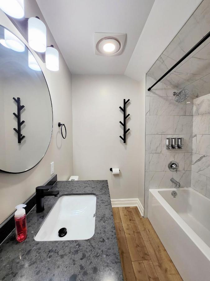 The Cozy Cove Modern King-Bedroom Full Apartment Saint Catharines Ngoại thất bức ảnh