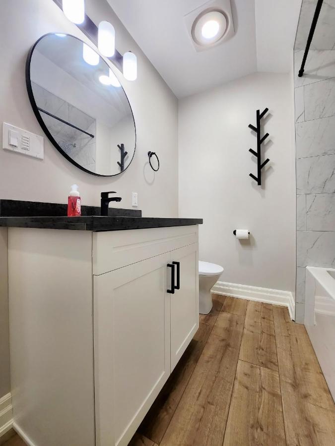 The Cozy Cove Modern King-Bedroom Full Apartment Saint Catharines Ngoại thất bức ảnh